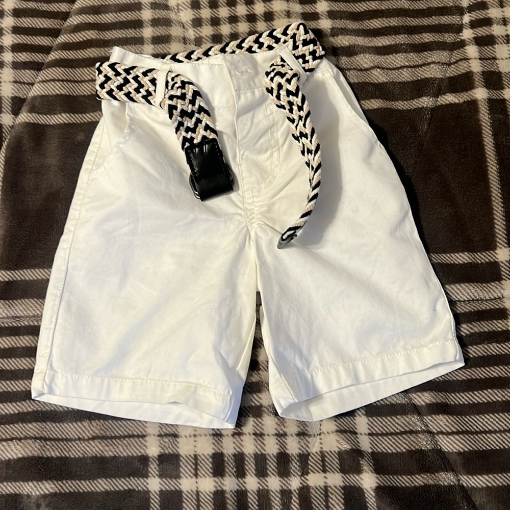 NWOT Toddler girl white belted shorts